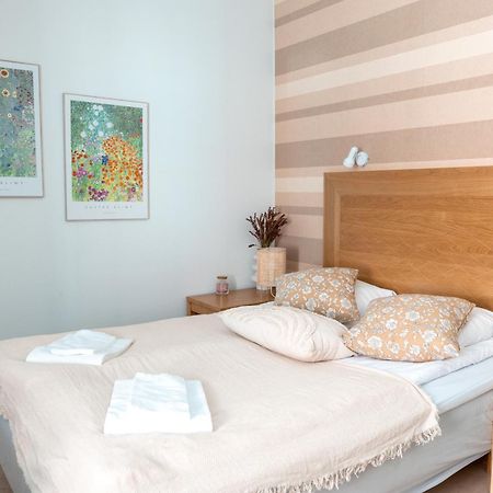 2Ndhomes Compact Studio By The Esplanade Park Helsinki Esterno foto